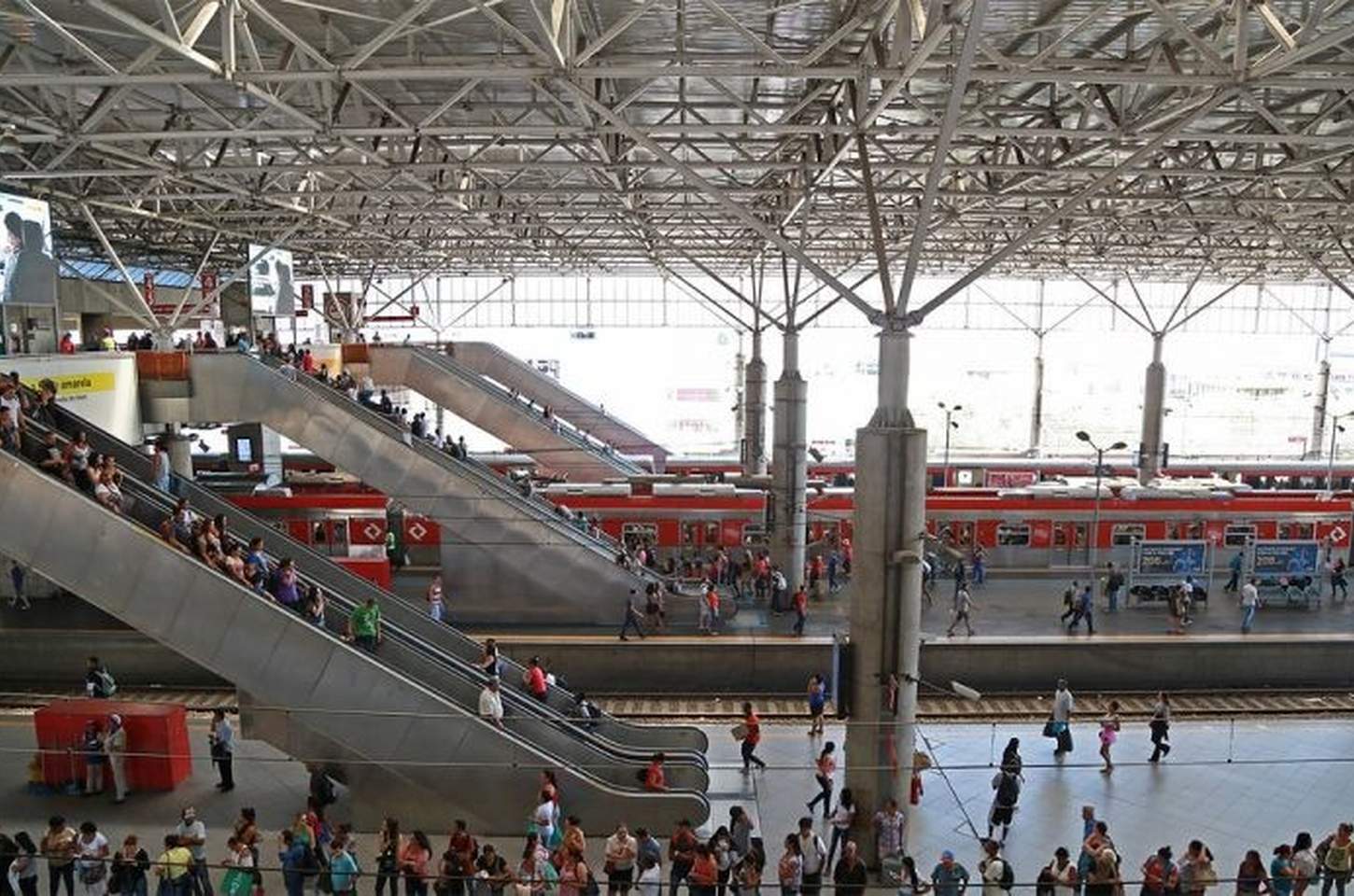 CPTM promove ação de saúde contra HIV e ISTs na Estação Brás