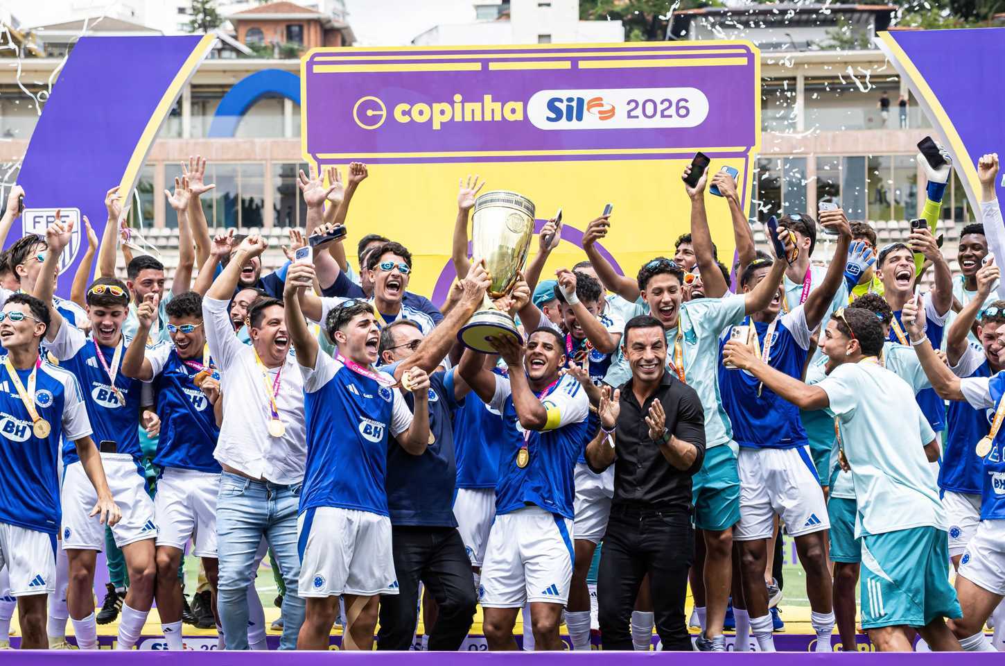 Cruzeiro conquista bicampeonato invicto da Copinha em final emocionante