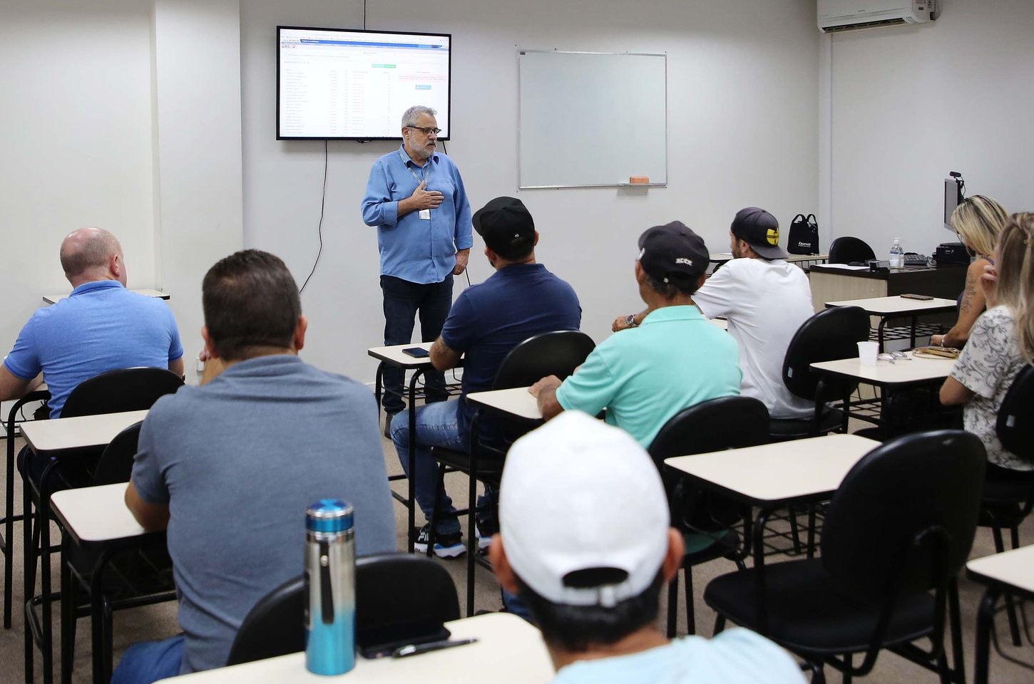 Curso de reciclagem para motoristas do Paraná terá carga horária ampliada