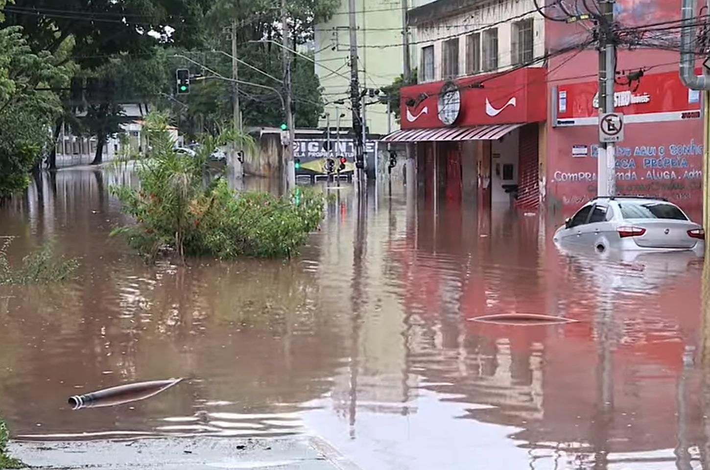 Defesa Civil amplia para 45 cidades alerta de deslizamentos em SP