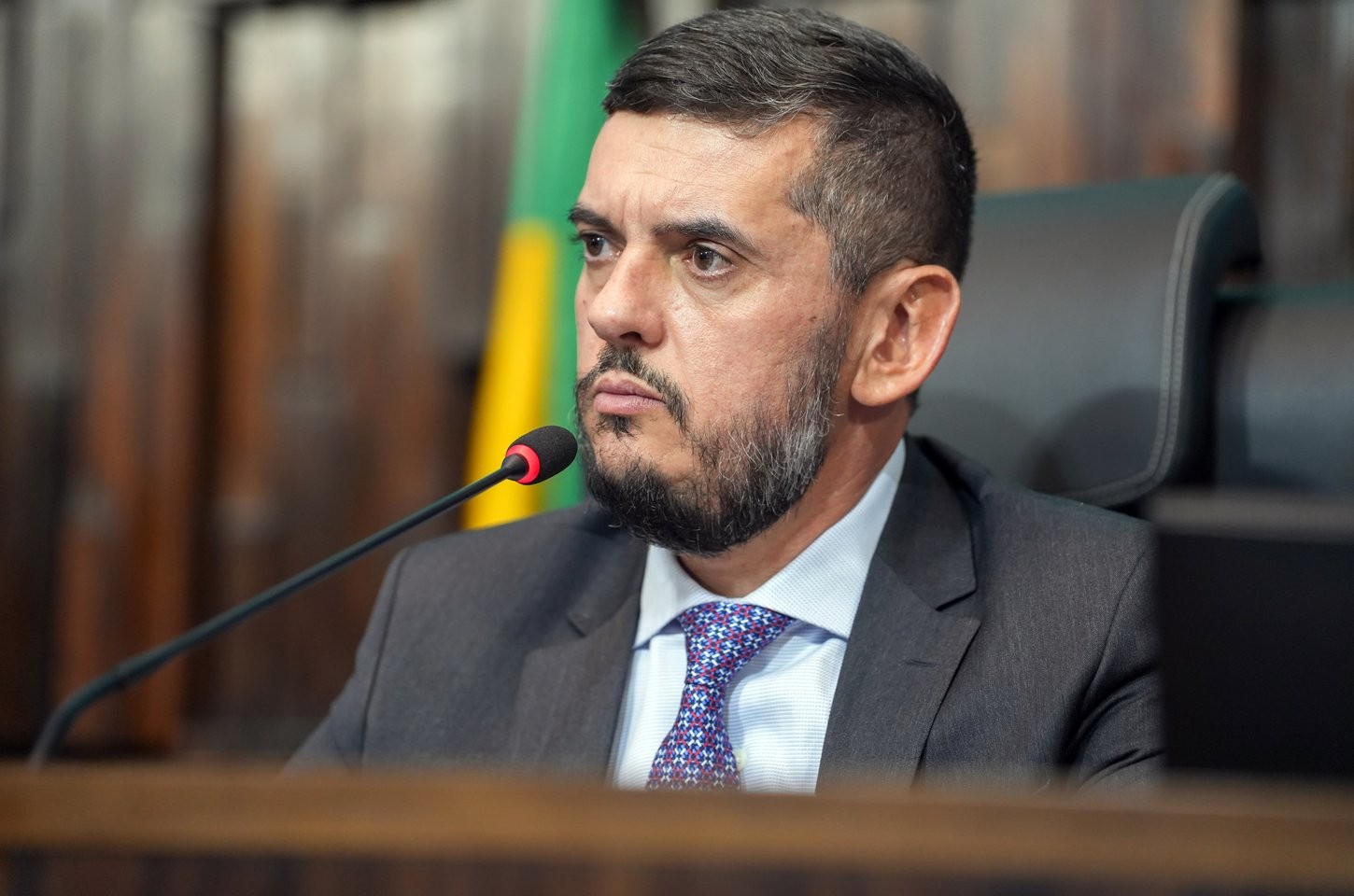 Deputado afastado da Alerj renova licença após prisão por vazamento de dados