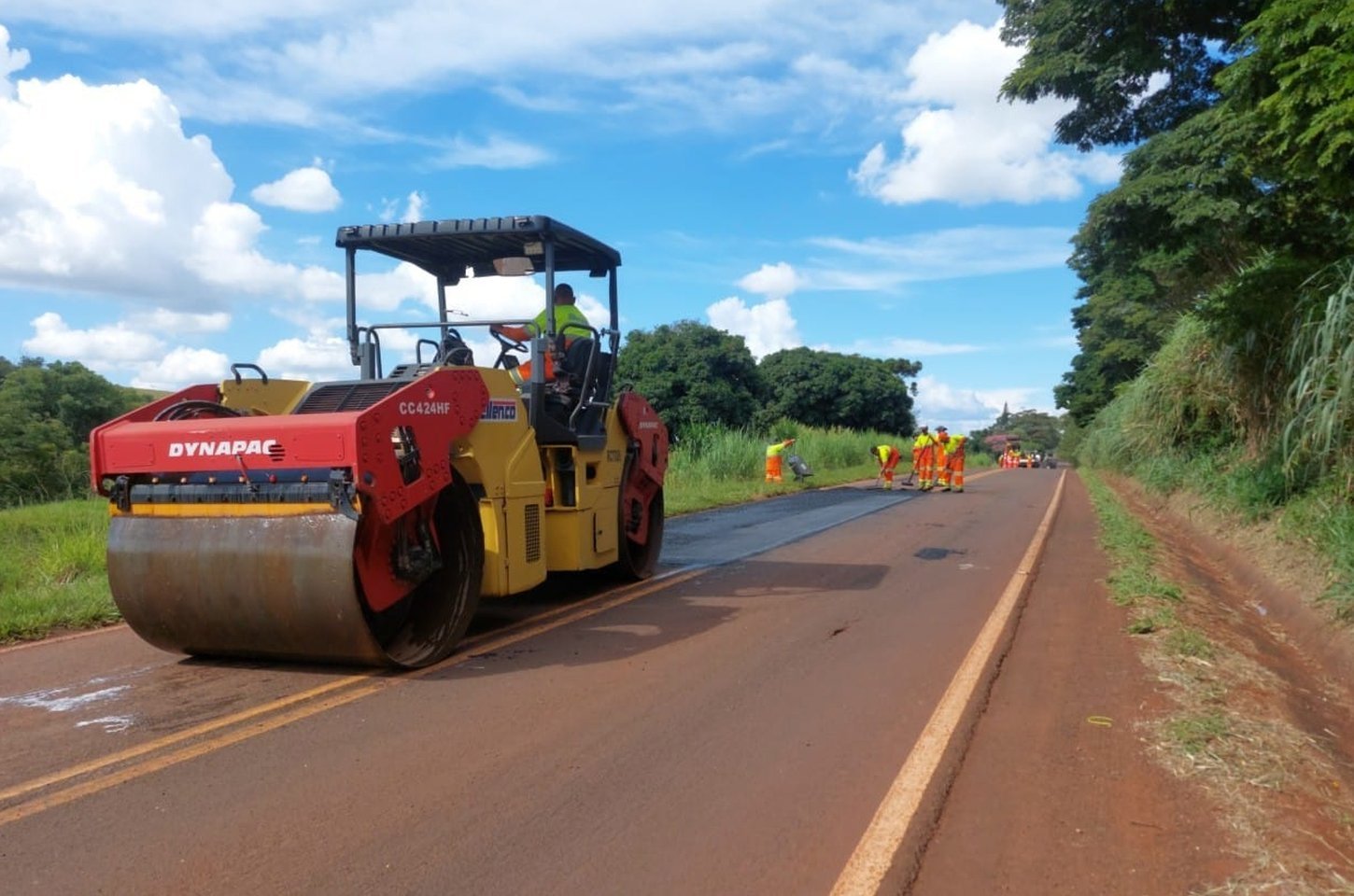 DER/PR recupera estrada no Norte Pioneiro com investimento de quase R$ 80 milhões