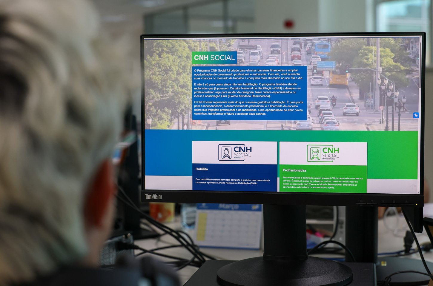 Detran-PR alerta sobre golpes que usam programa CNH Social para aplicar prejuízos