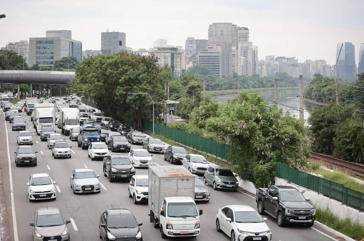 Detran-SP lança serviço digital para segunda via de placa Mercosul