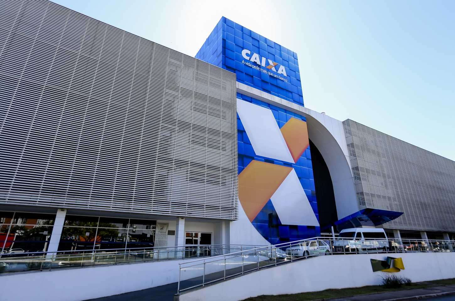 Dinheiro de escravizados na Caixa: MPF investiga contas do século 19