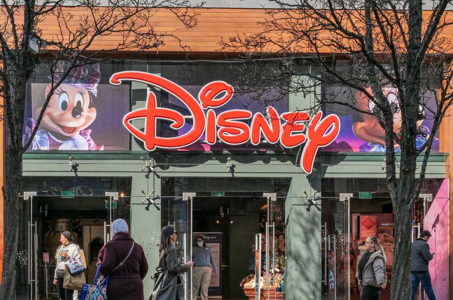 Disney investe US$ 1 bi em OpenAI e leva Mickey, Marvel e Star Wars ao Sora