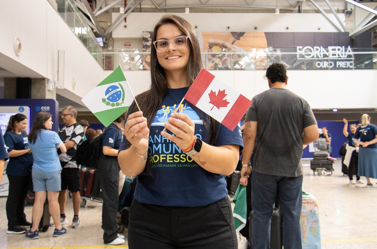 Do Paraná ao Canadá: professora busca inspiração para reconstruir escola após tornado