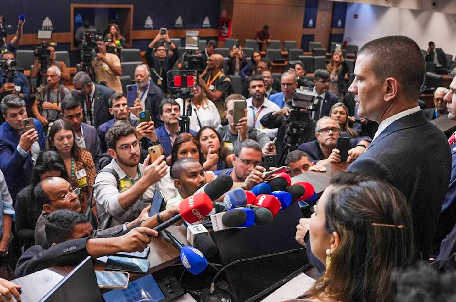 Douglas Ruas pede ao STF para assumir governo do Rio