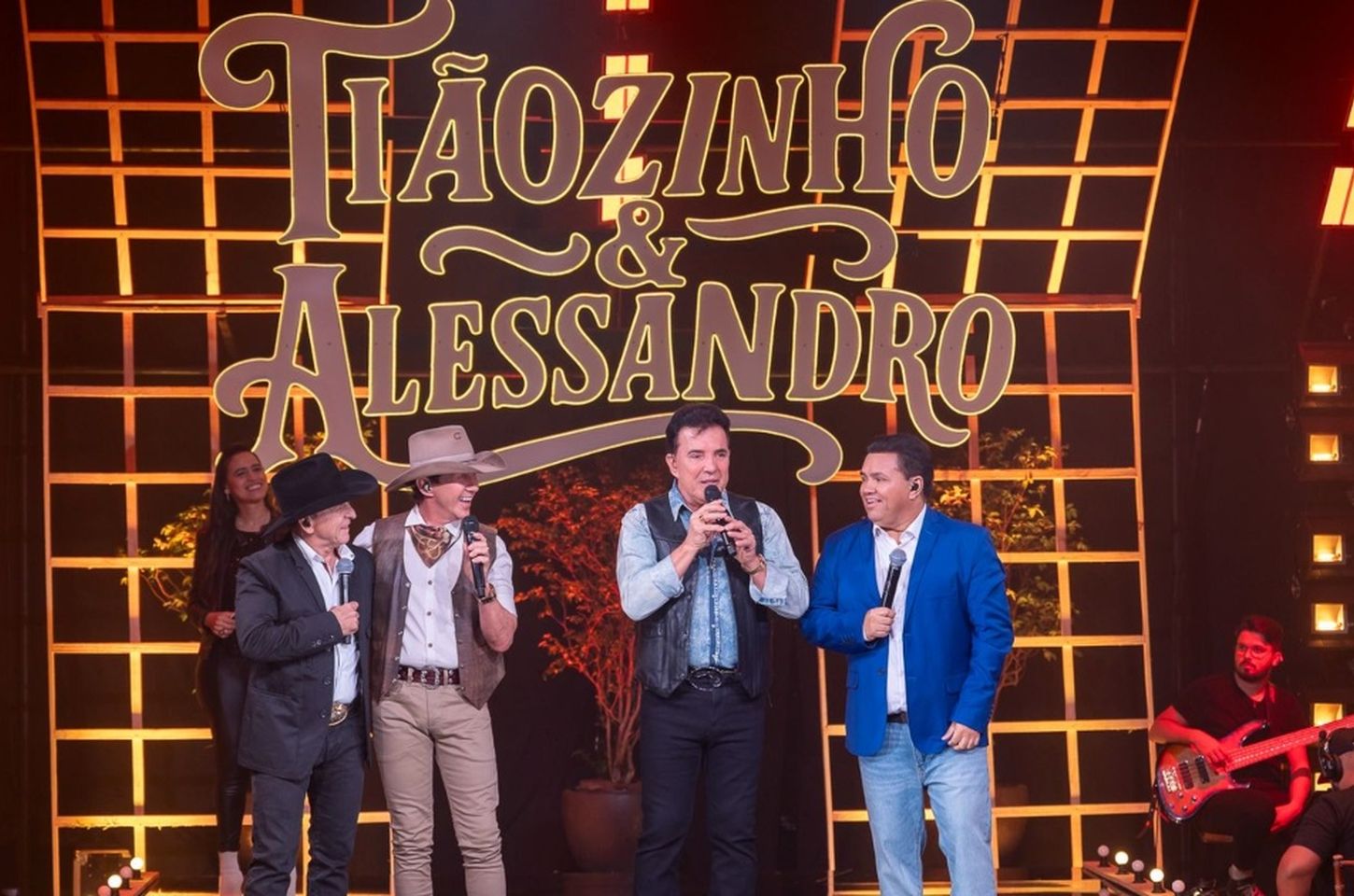 Dupla Tiãozinho e Alessandro lança 'Amor de Trem' com participação especial