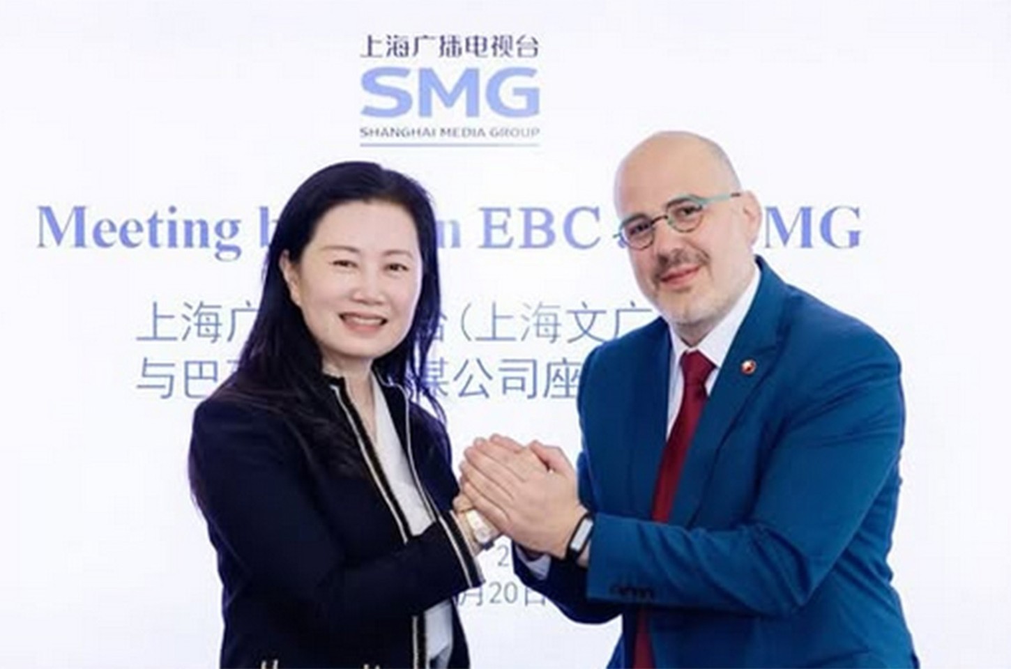 EBC firma parceria com grupo de mídia chinês e visita redes sociais em expansão
