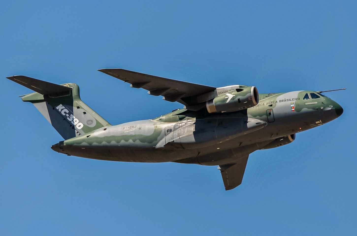 Embraer vende dez aeronaves C-390 Millennium para os Emirados Árabes Unidos