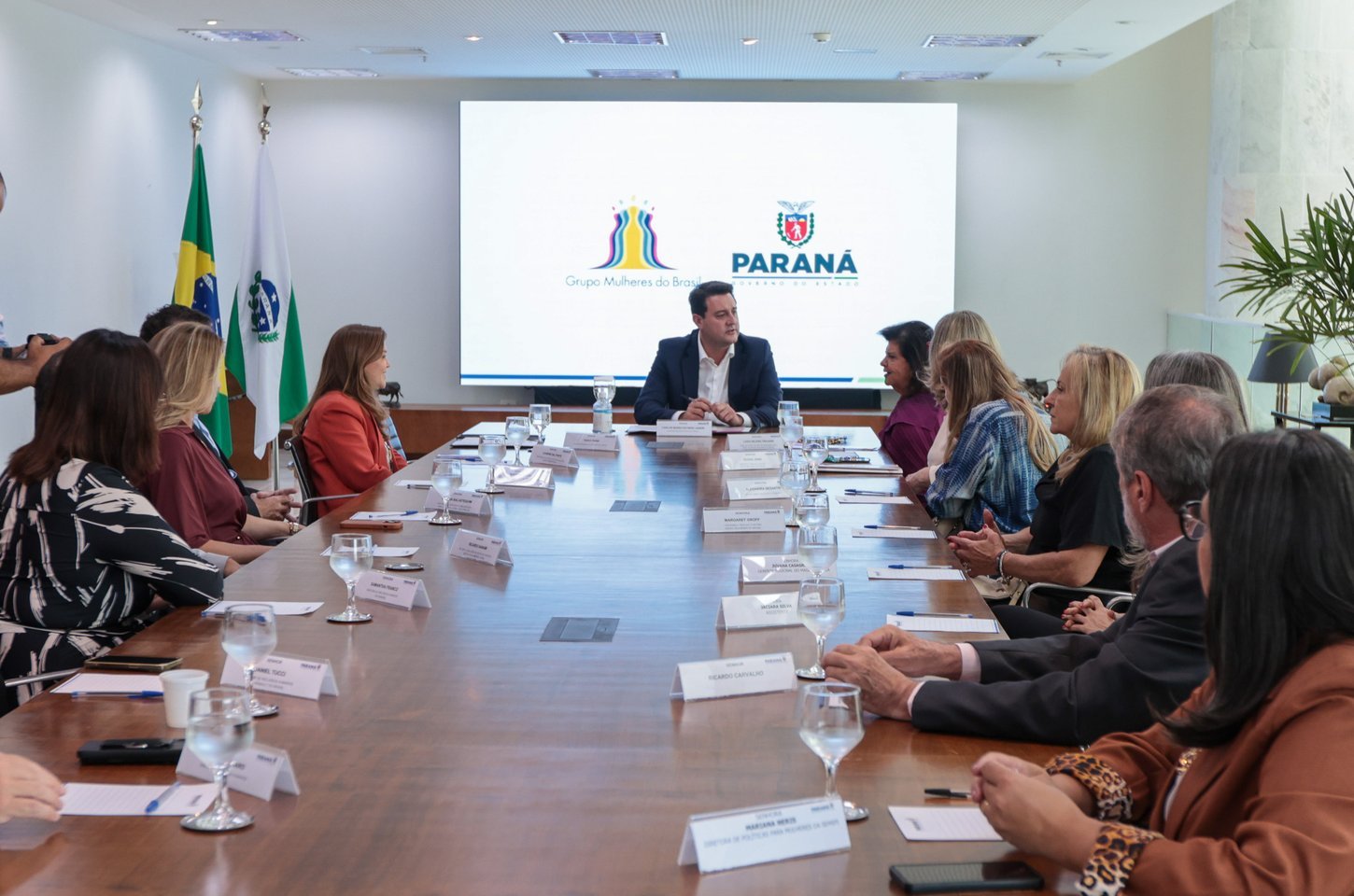 Empresas de Curitiba se unem ao governo em movimento contra violência à mulher