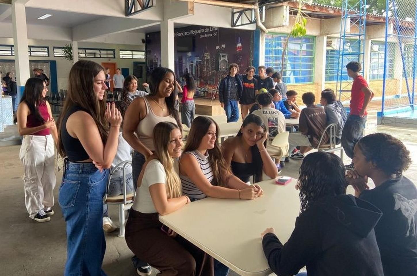 Escola técnica troca sirene por música clássica para inclusão