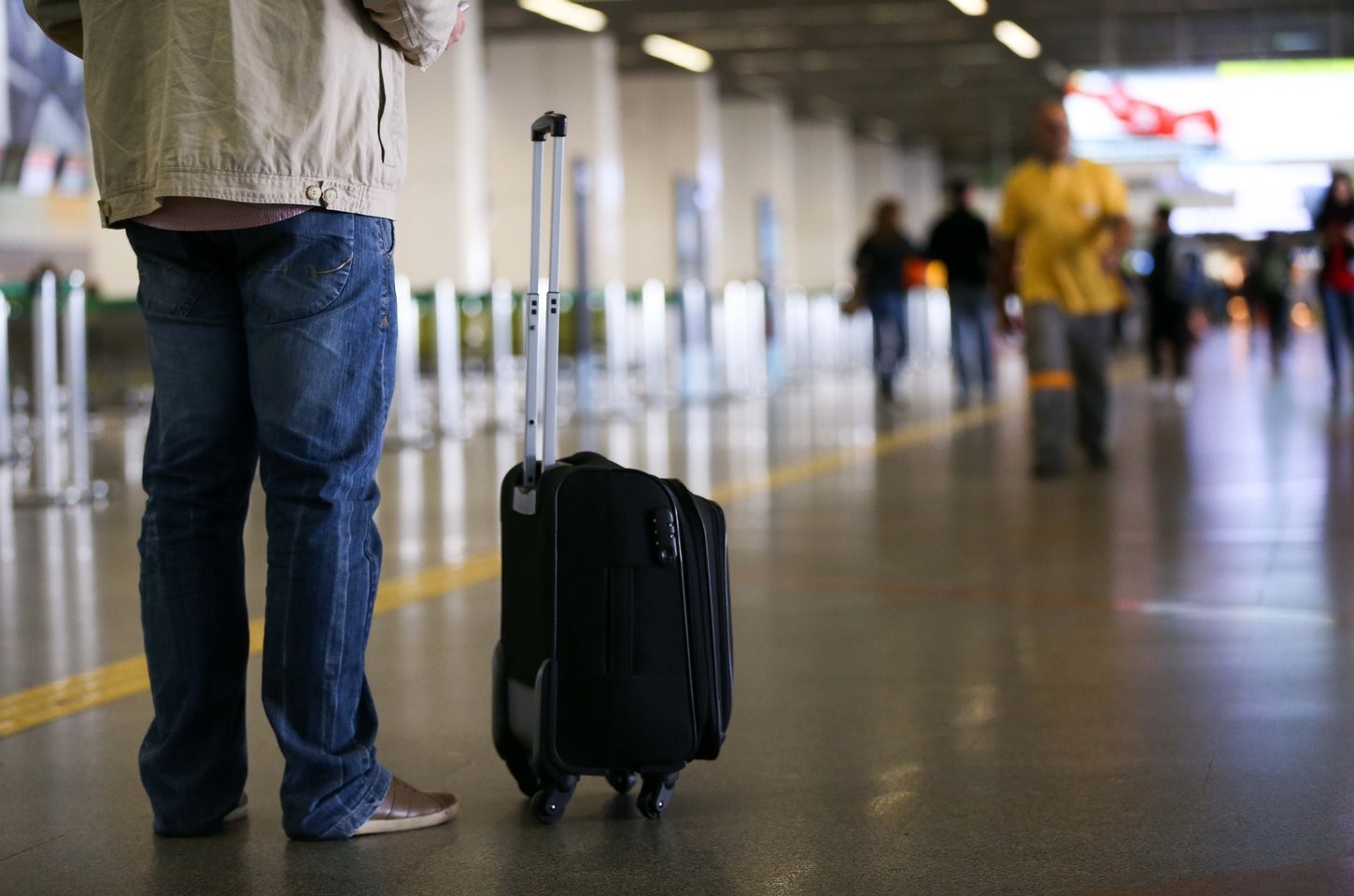 EUA suspendem vistos de imigração para brasileiros e outros 74 países