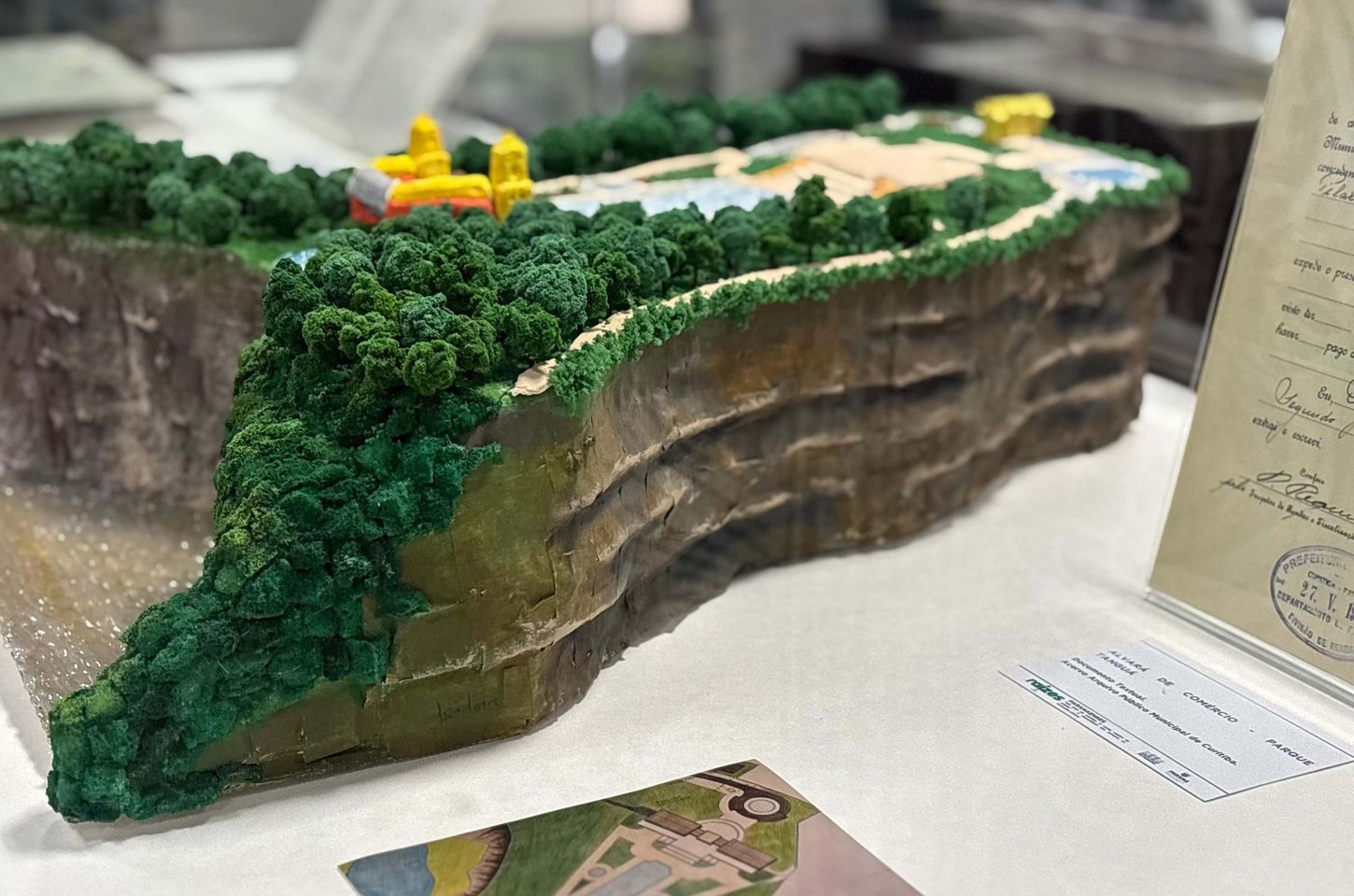 Exposição celebra os 333 anos de Curitiba e a importância dos parques