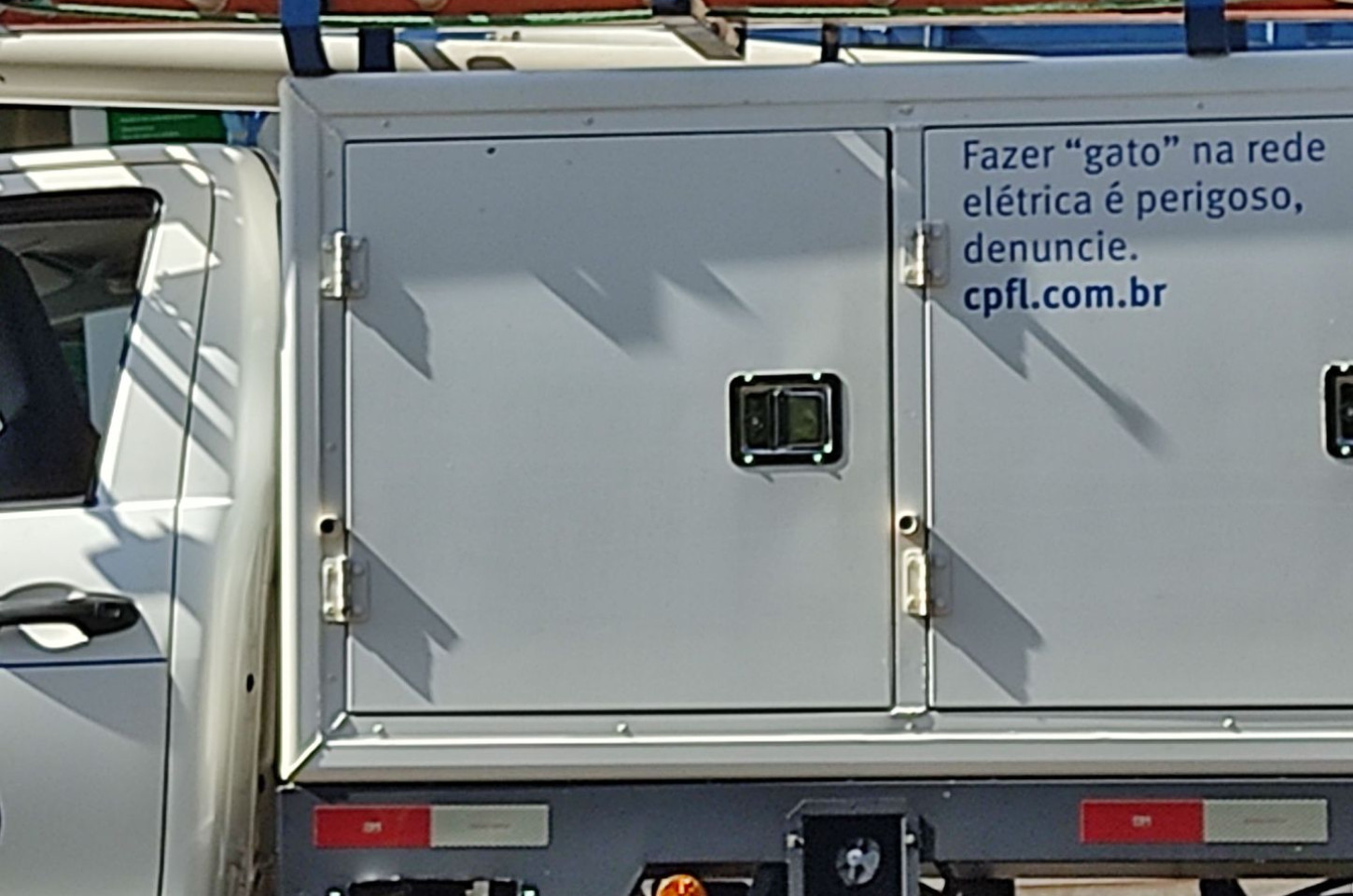 Fazer "gato" na rede elétrica?