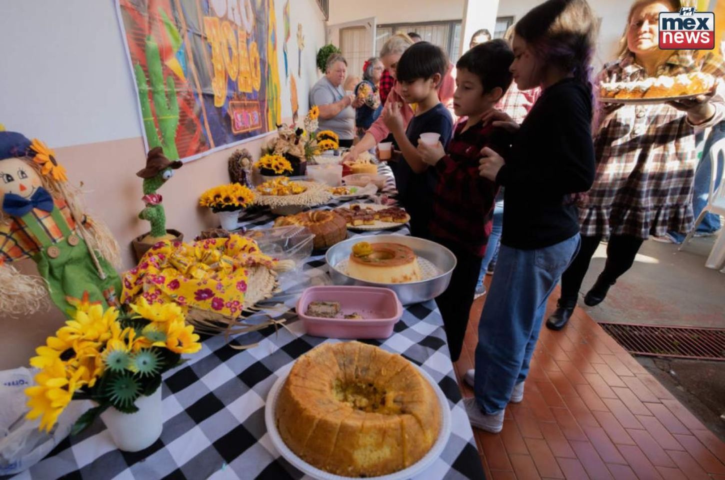 Festa julina celebra autonomia feminina e encerra cursos