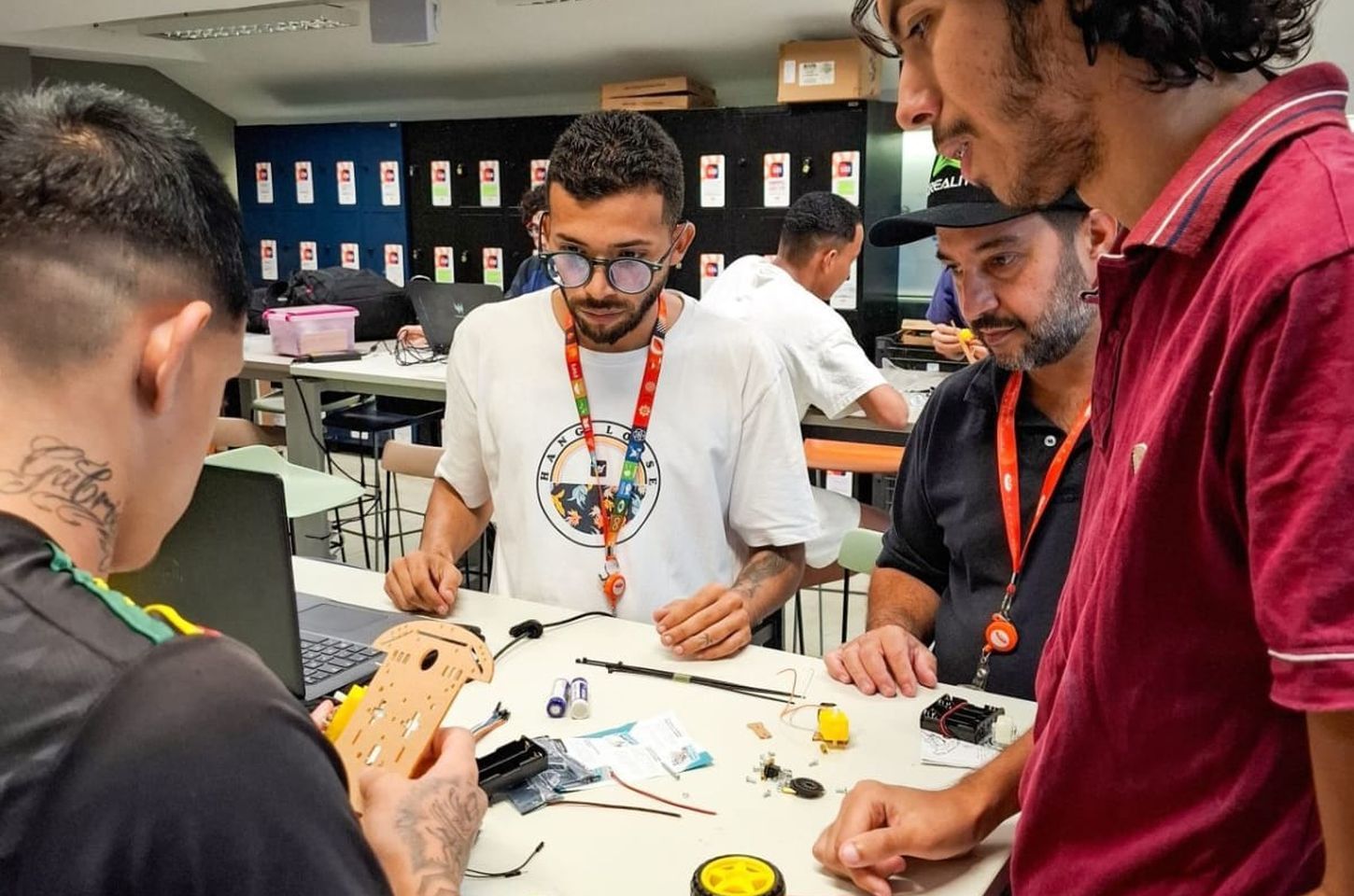 Filosofia africana inspira projeto de robótica para jovens em medidas socioeducativas