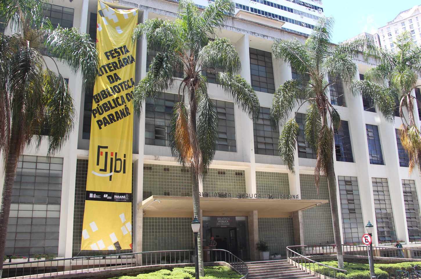 Flibi 2025 celebra escritas paranaenses com homenagem a Paulo Venturelli