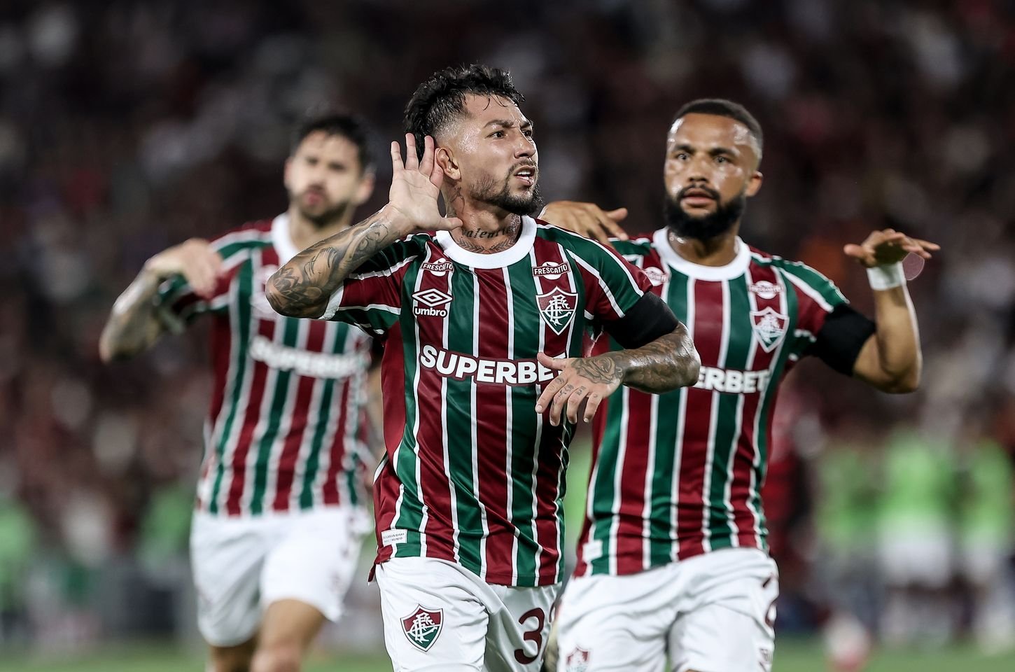 Fluminense vence clássico contra o Flamengo no Maracanã