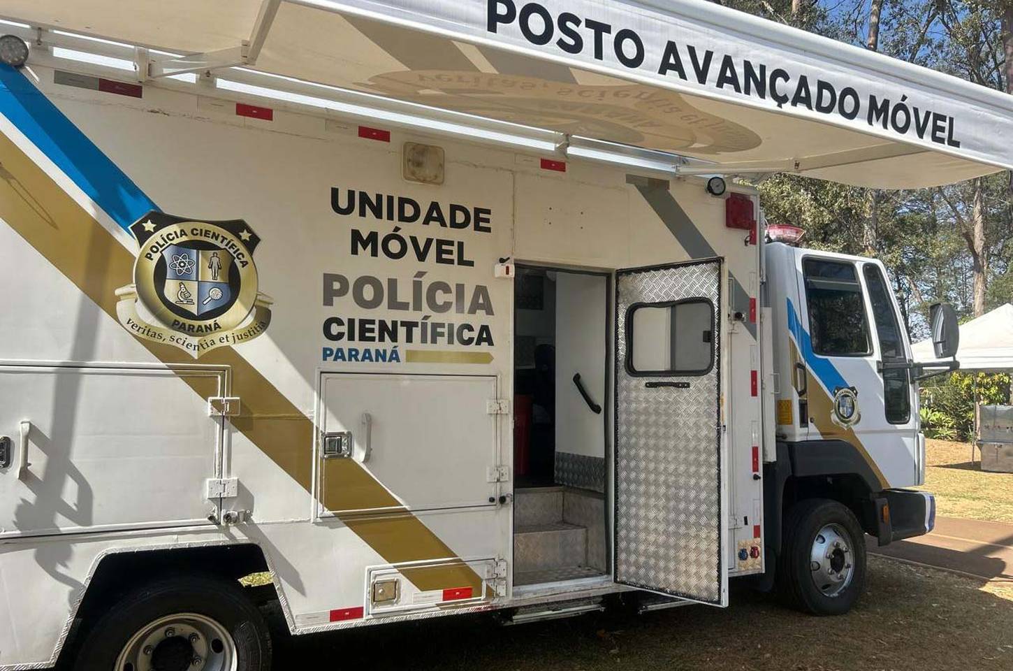 Forças de segurança do Paraná se aproximam da população no litoral