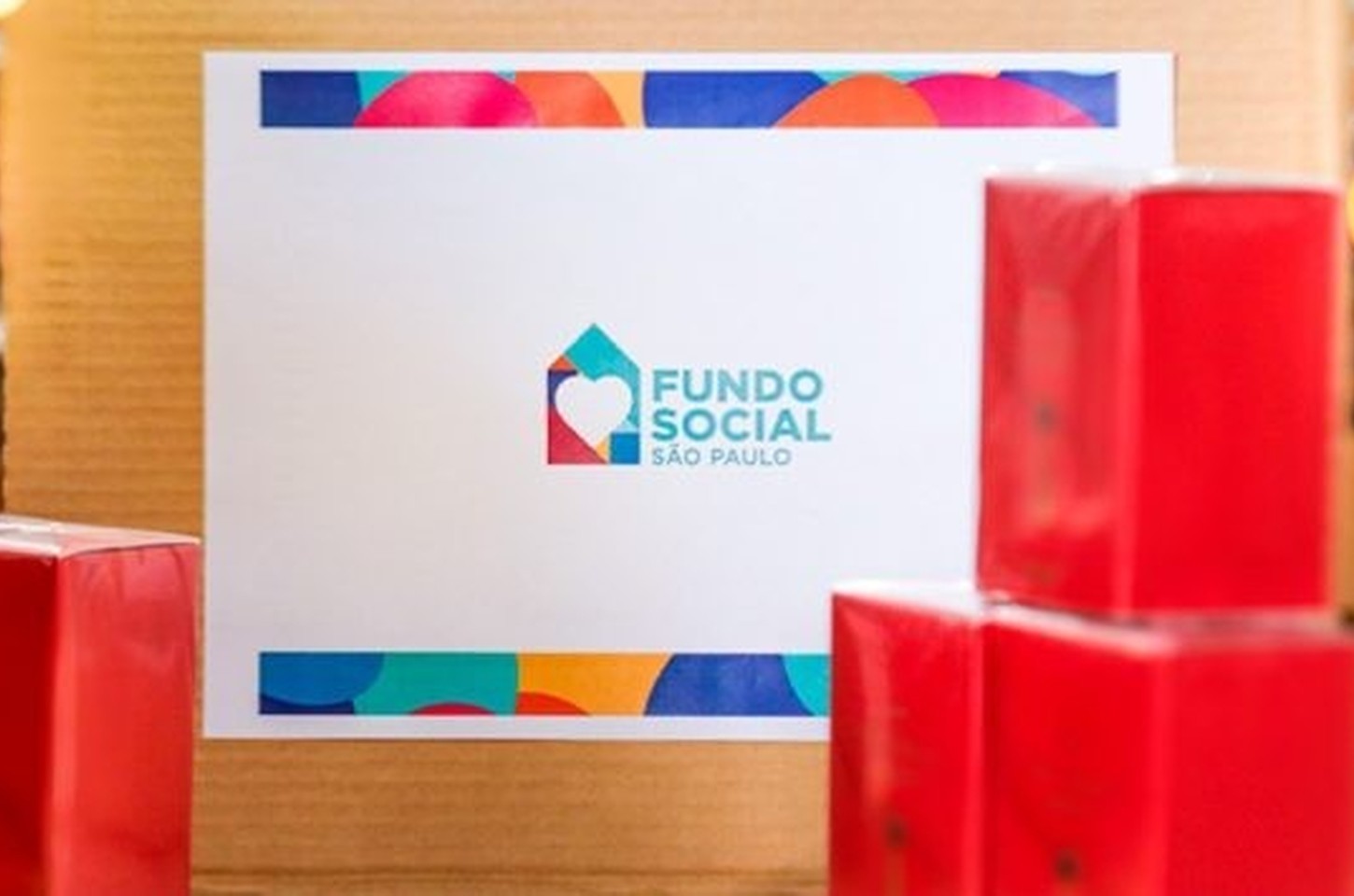 Fundo Social de São Paulo distribui itens do projeto Essência de Natal