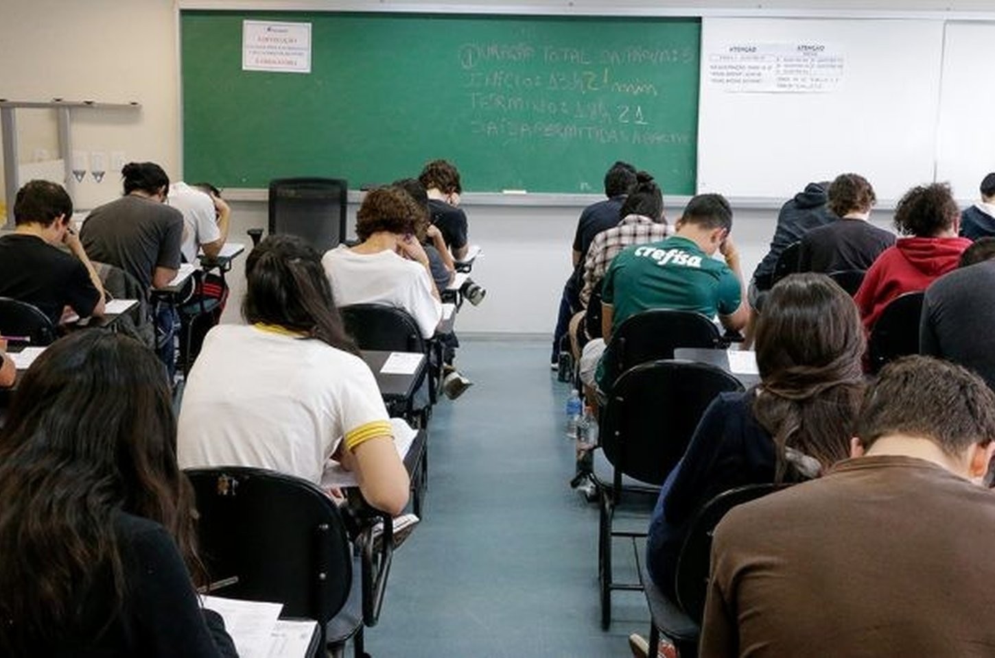 Fuvest aplica provas da 2ª Fase do Vestibular 2026 neste fim de semana