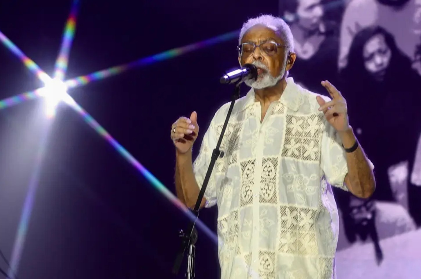 Gilberto Gil encerra turnê 'Tempo Rei' com show especial em São Paulo