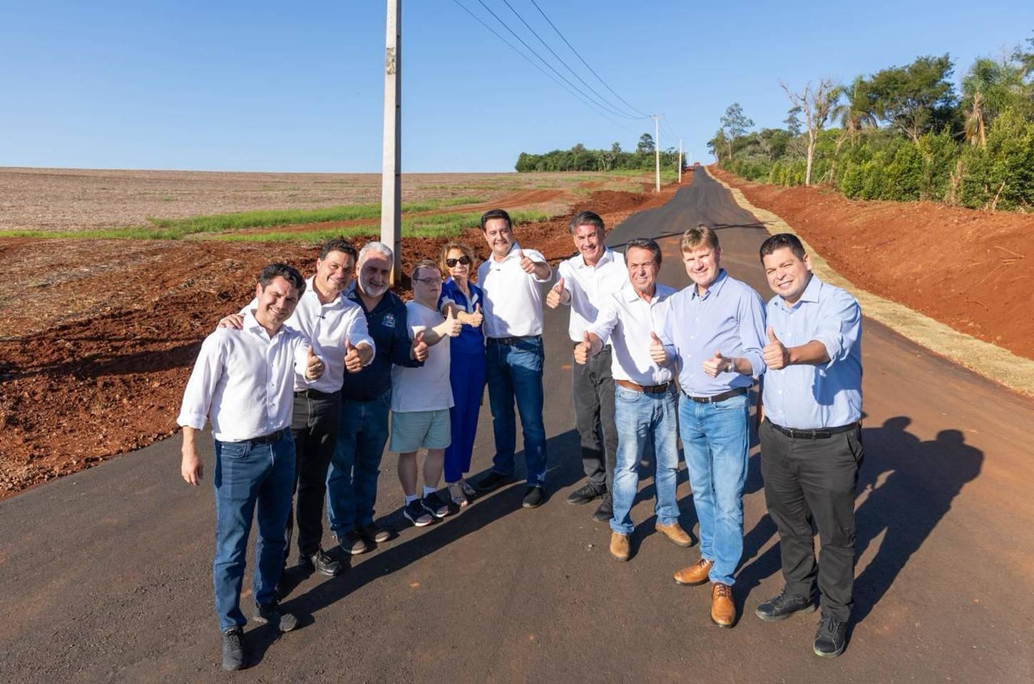 Governador autoriza pavimentação de estrada rural que homenageia ex-presidente da Coopavel