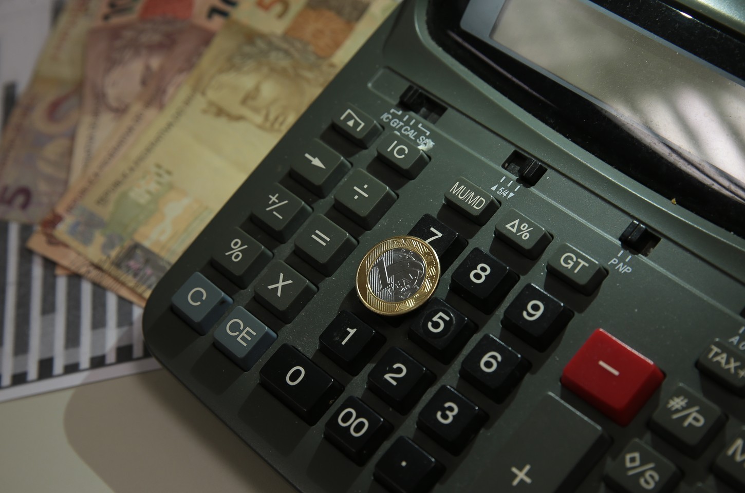 Governo central registra superávit primário de R$ 36,5 bilhões em outubro