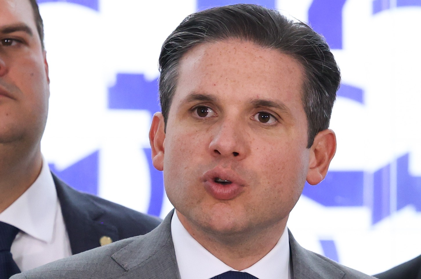 Governo desiste de urgência e jornada de trabalho será debatida por PEC