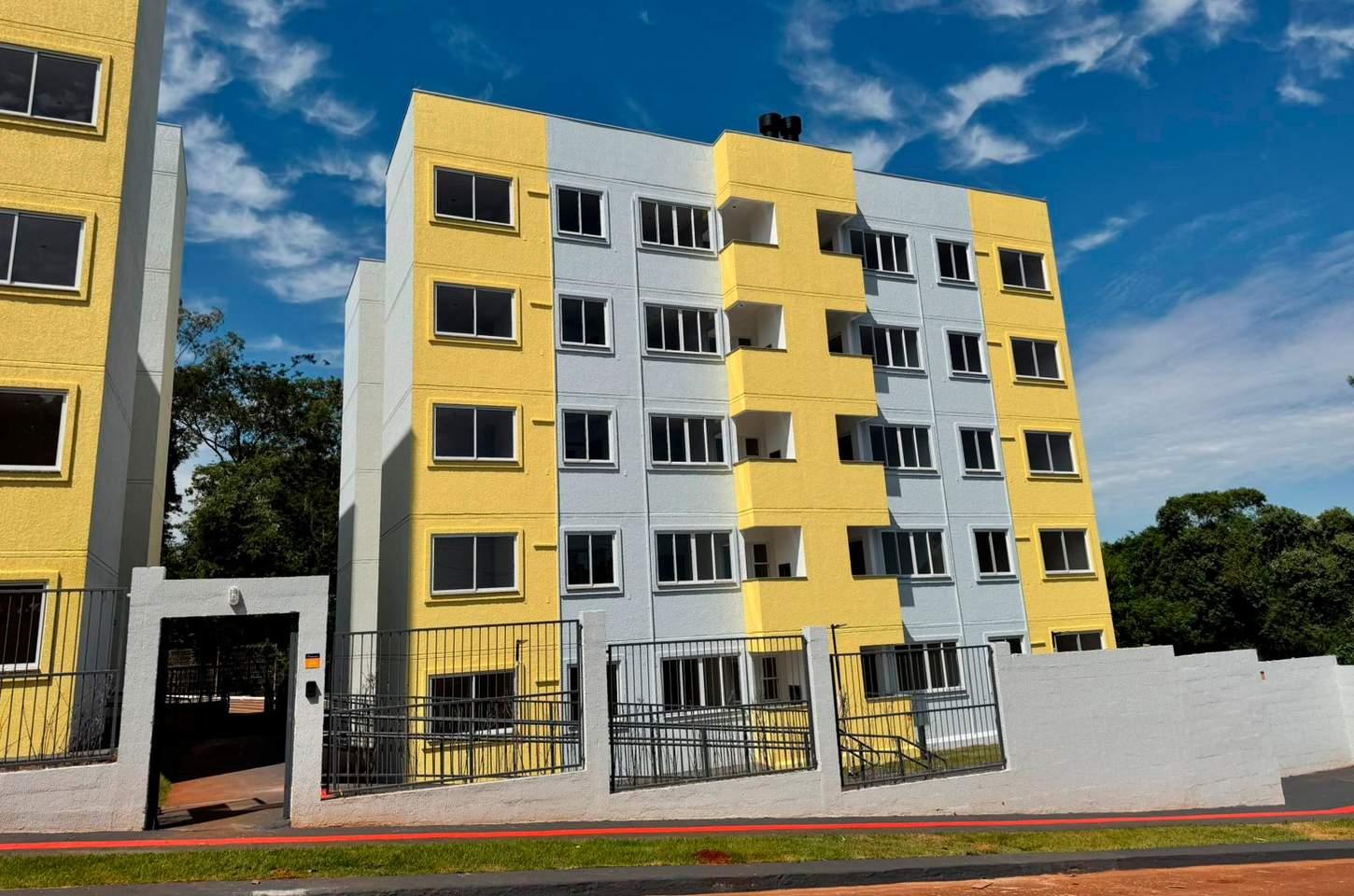 Governo do Paraná entrega 100 apartamentos em Maringá com apoio do Casa Fácil