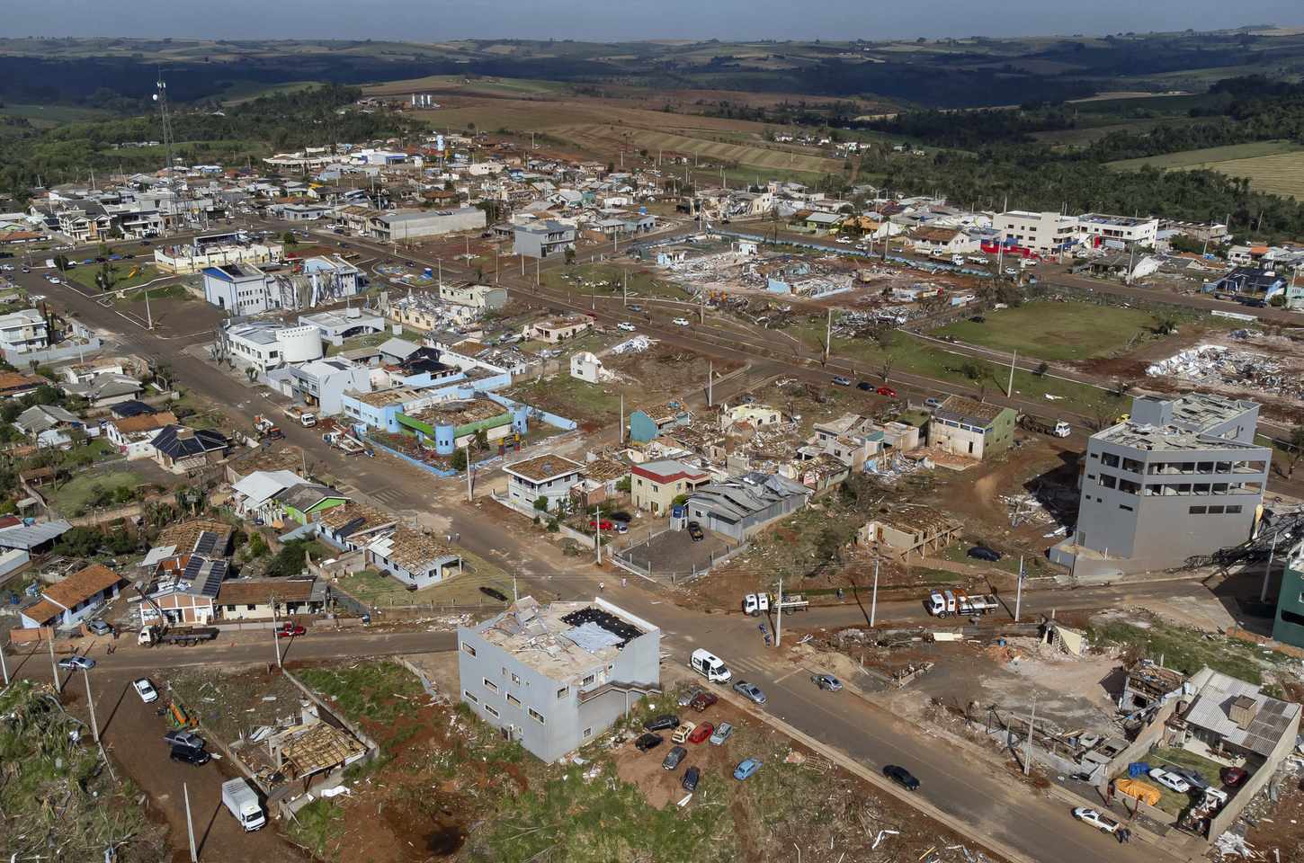 Governo do Paraná lança Auxílio Paraná para vítimas de desastres naturais