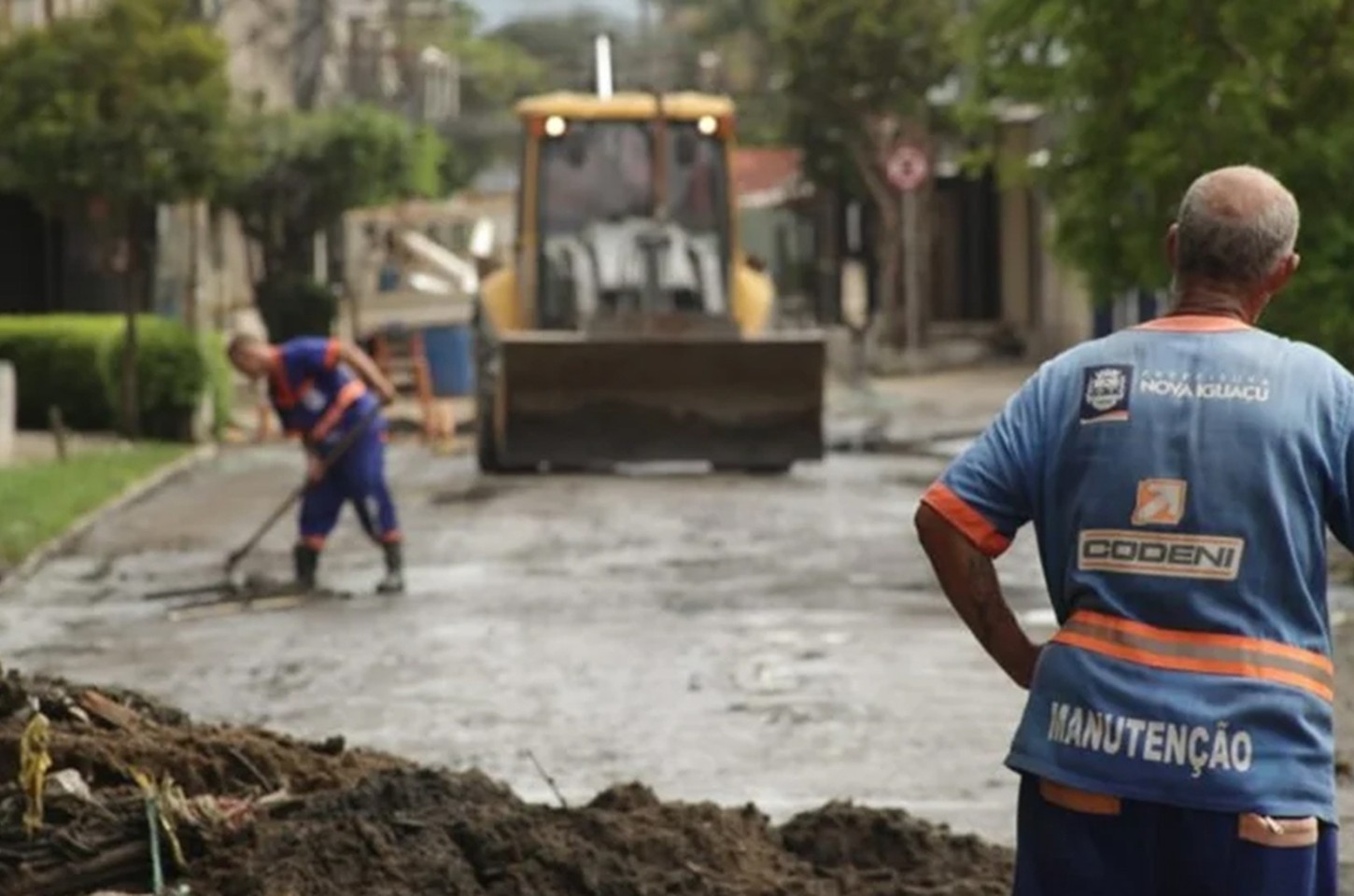 Governo do Rio envia máquinas e equipes para cidades atingidas por chuvas