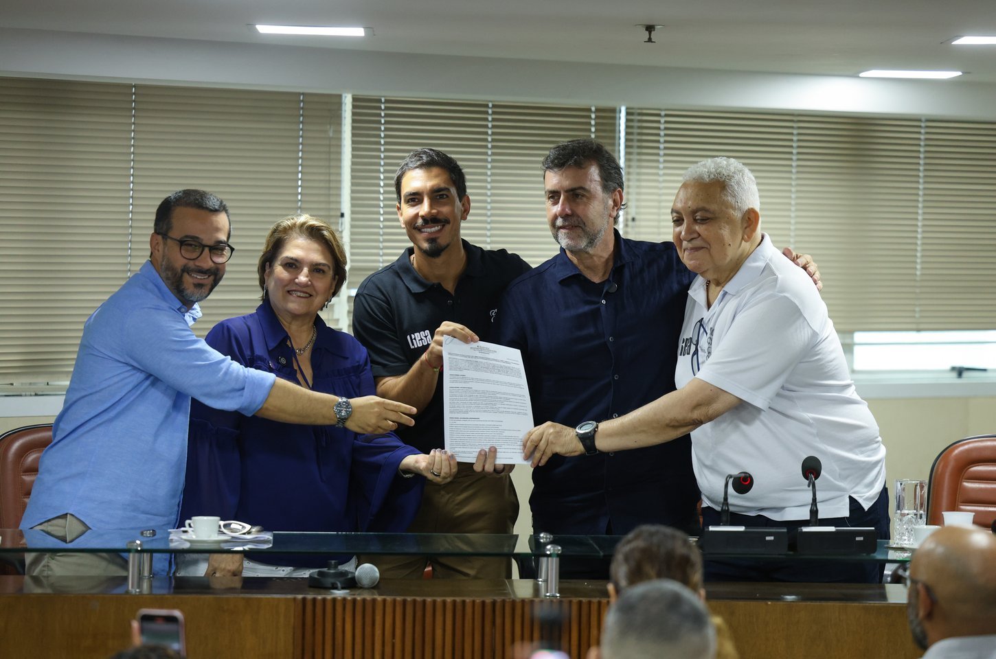 Governo federal libera R$ 12 milhões para escolas de samba do Rio