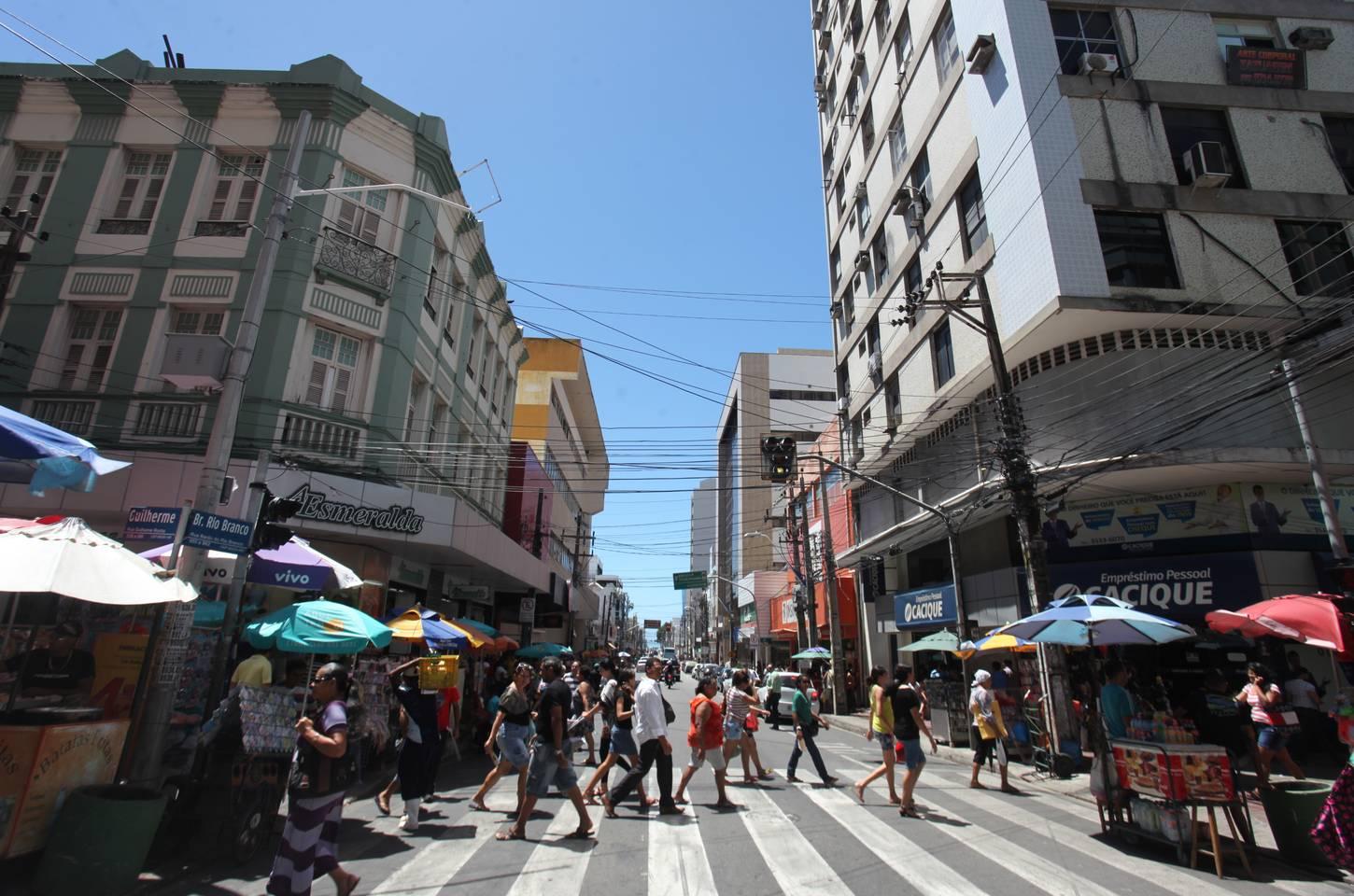 Governo lança novo Desenrola Brasil com descontos de até 90% e uso do FGTS