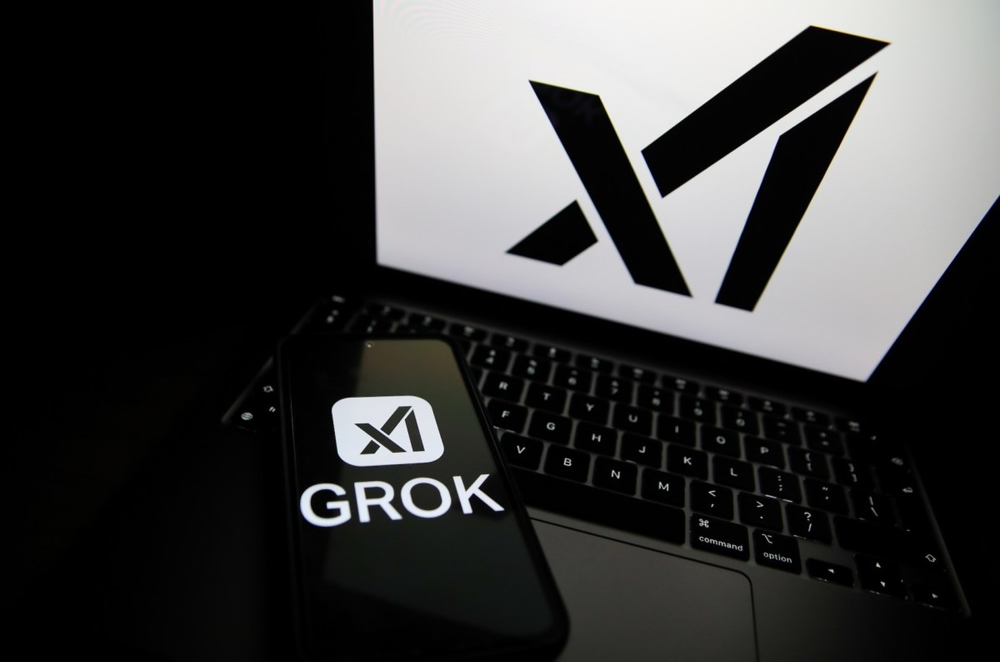 Grok: IA liberada na Indonésia após controvérsia de deepfakes