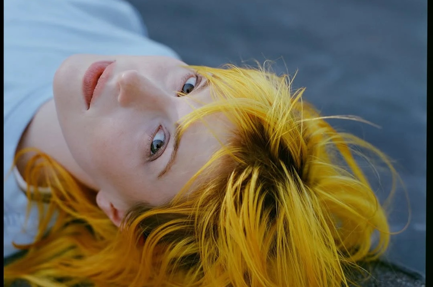 Hayley Williams sugere shows no Brasil e América do Sul com lista enigmática