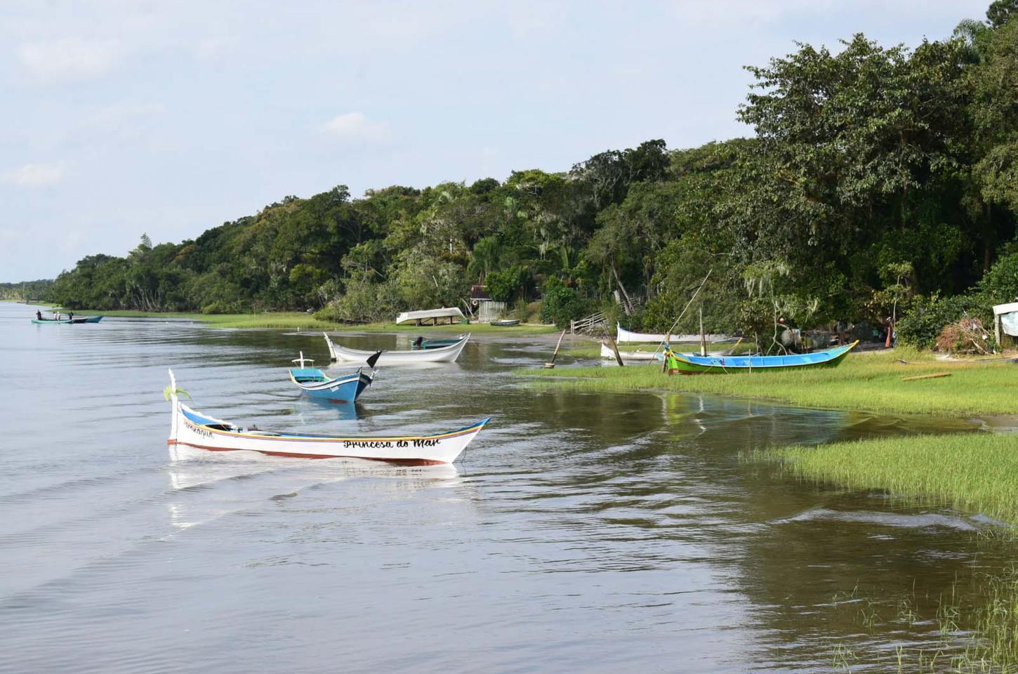 Ilha do Maciel transforma tradição caiçara em turismo sustentável
