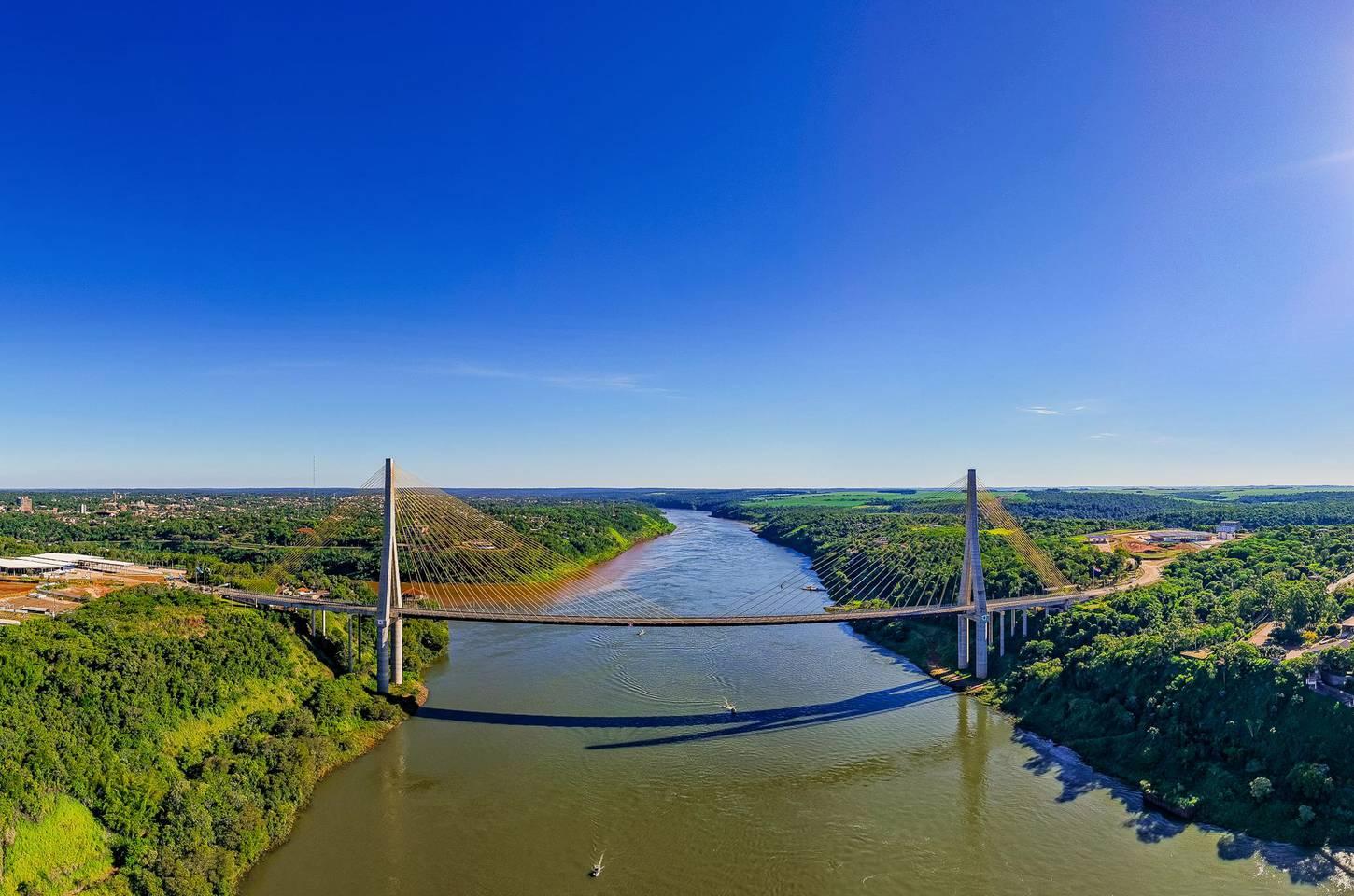 Inaugurada segunda ponte de ligação entre Brasil e Paraguai 