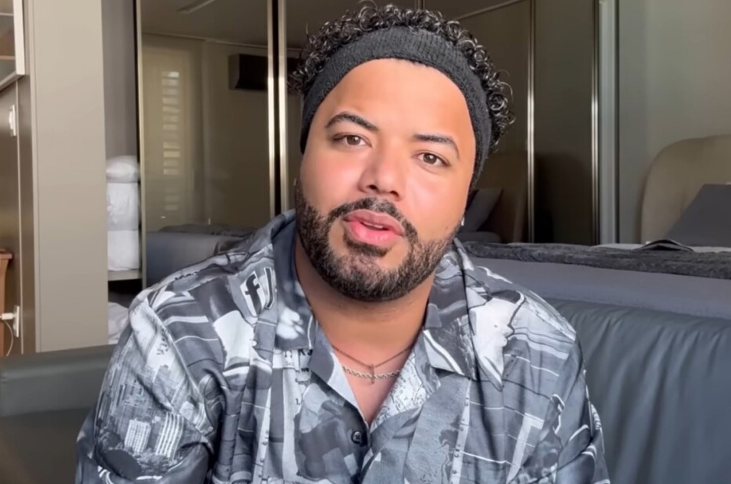 Influenciador e companheiro são condenados por exploração sexual de menores