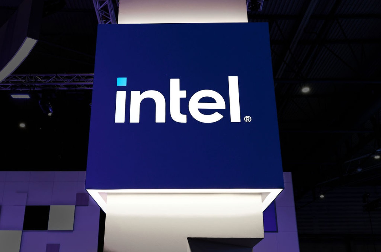 Intel mira mercado de portáteis com chip Panther Lake para gaming