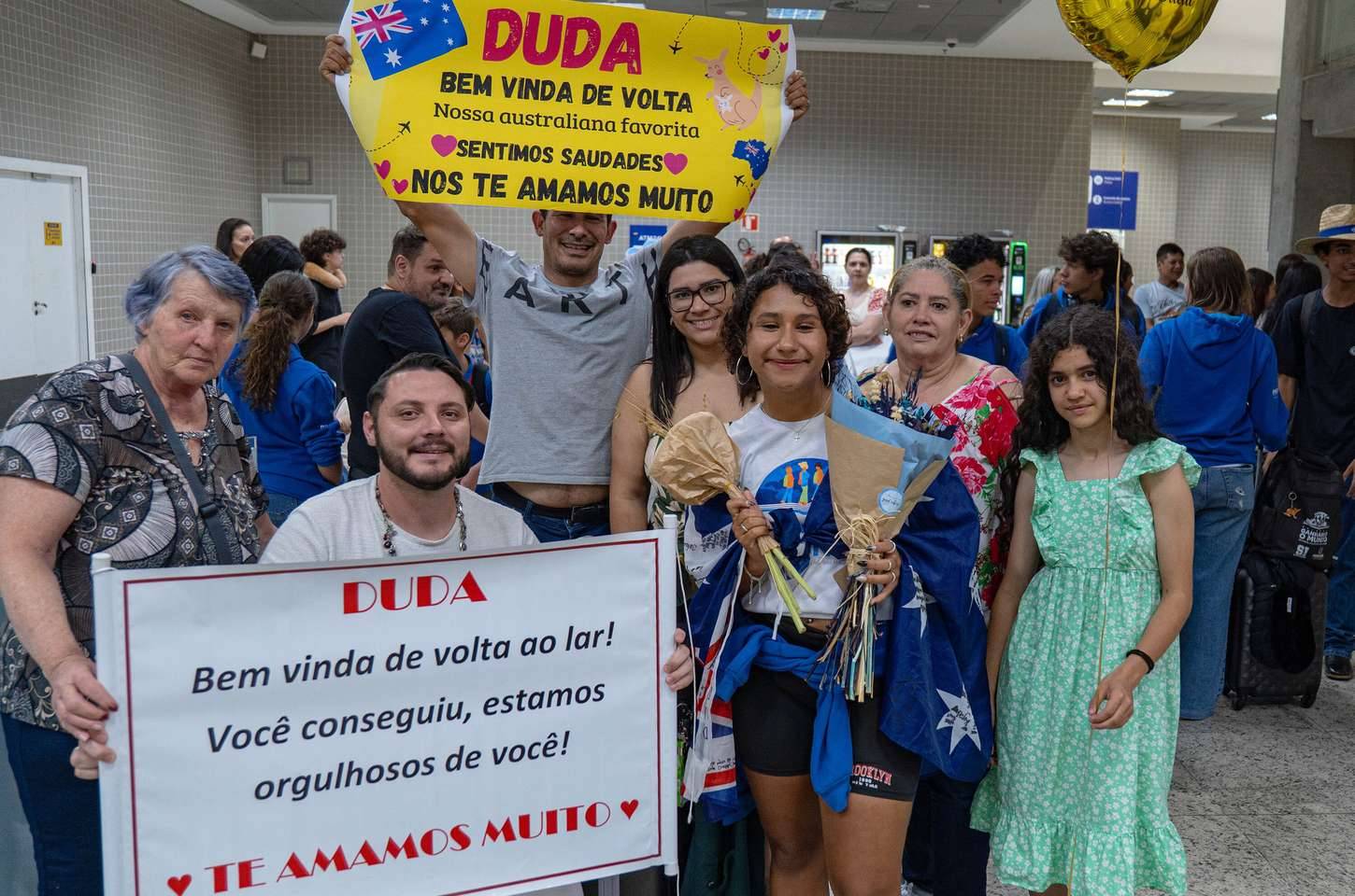 Intercambistas do Paraná retornam ao Brasil com histórias de amadurecimento