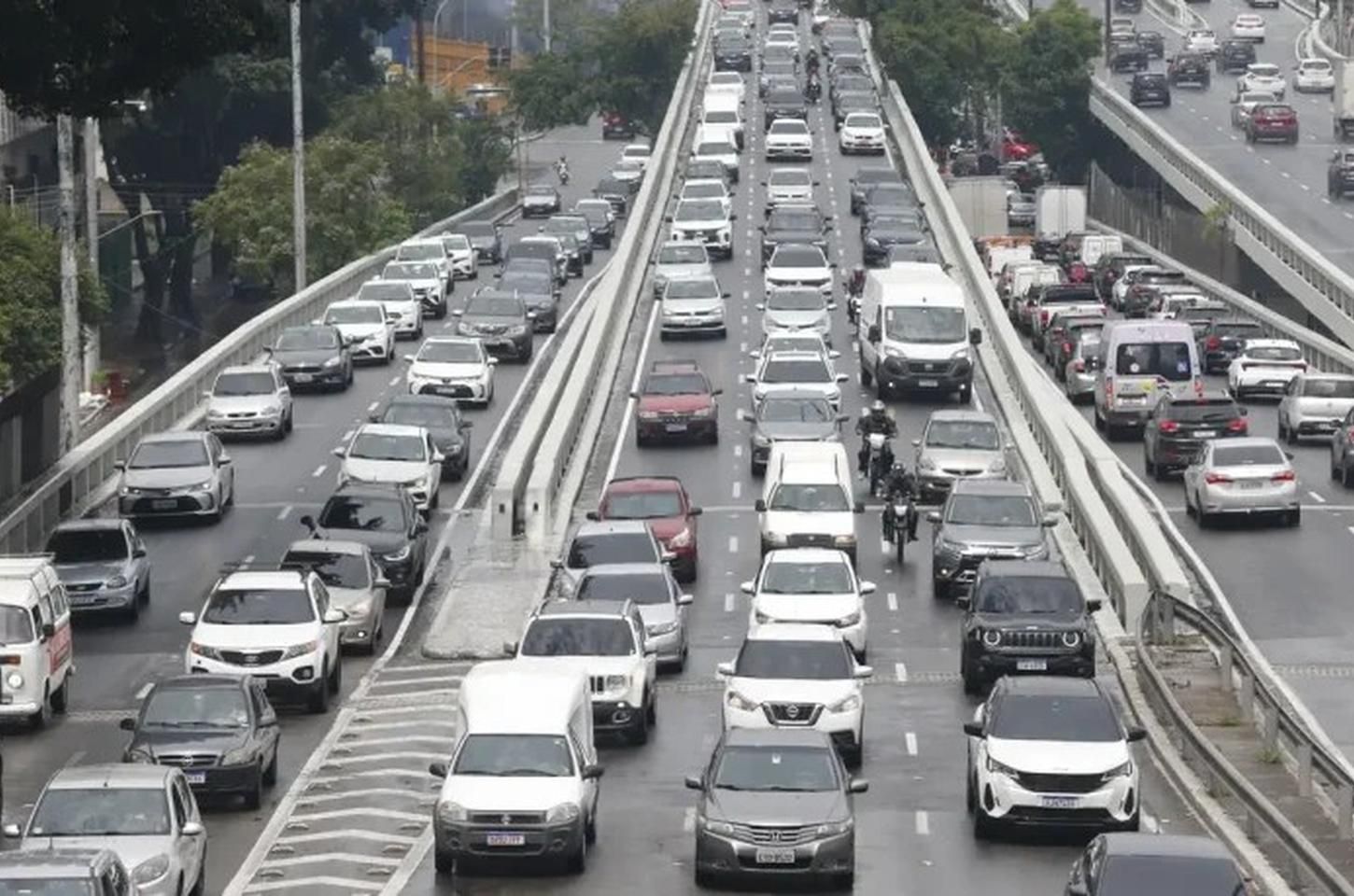 IPVA 2026 em SP: placa final 3 tem prazo nesta quarta para pagar com desconto