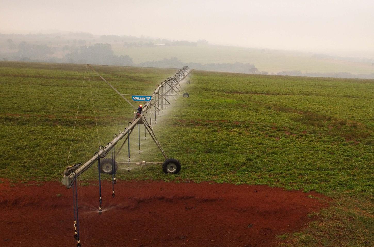 Irriga Paraná avança no campo com R$ 10,2 milhões em financiamentos