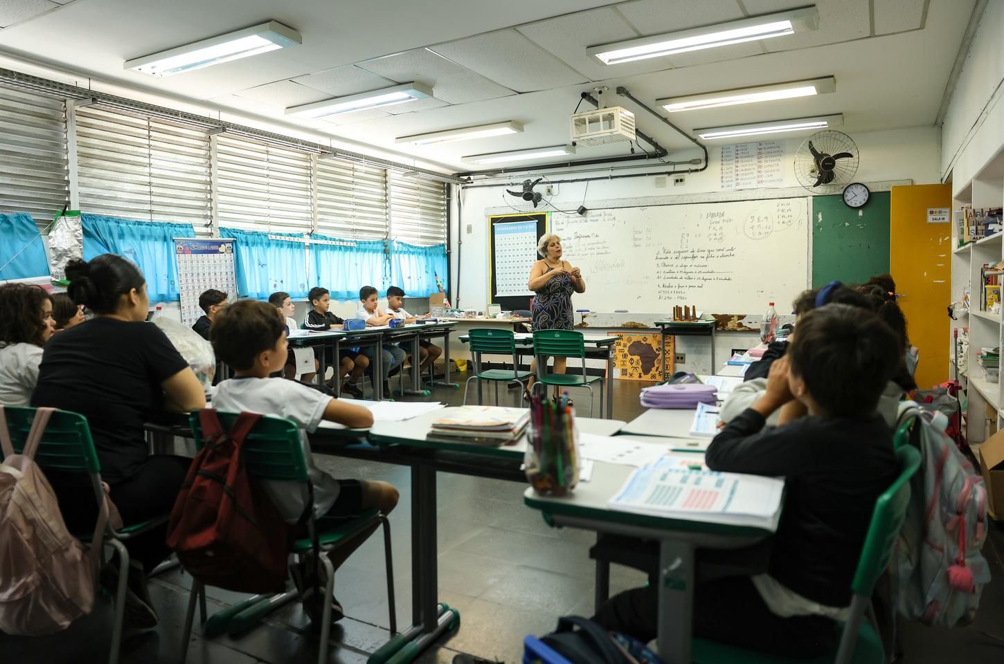 Isenção de IRPF vai beneficiar três em cada quatro professores da educação básica