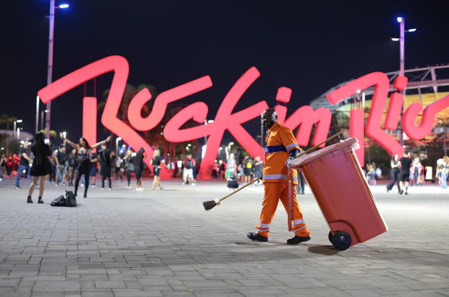 Justiça impõe regras trabalhistas ao Rock in Rio após flagrante de trabalho escravo