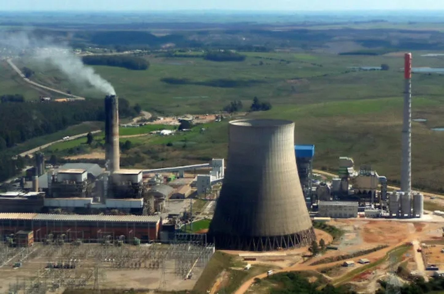 Leilão de energia de 2026 enfrenta ação judicial por incluir usinas a carvão