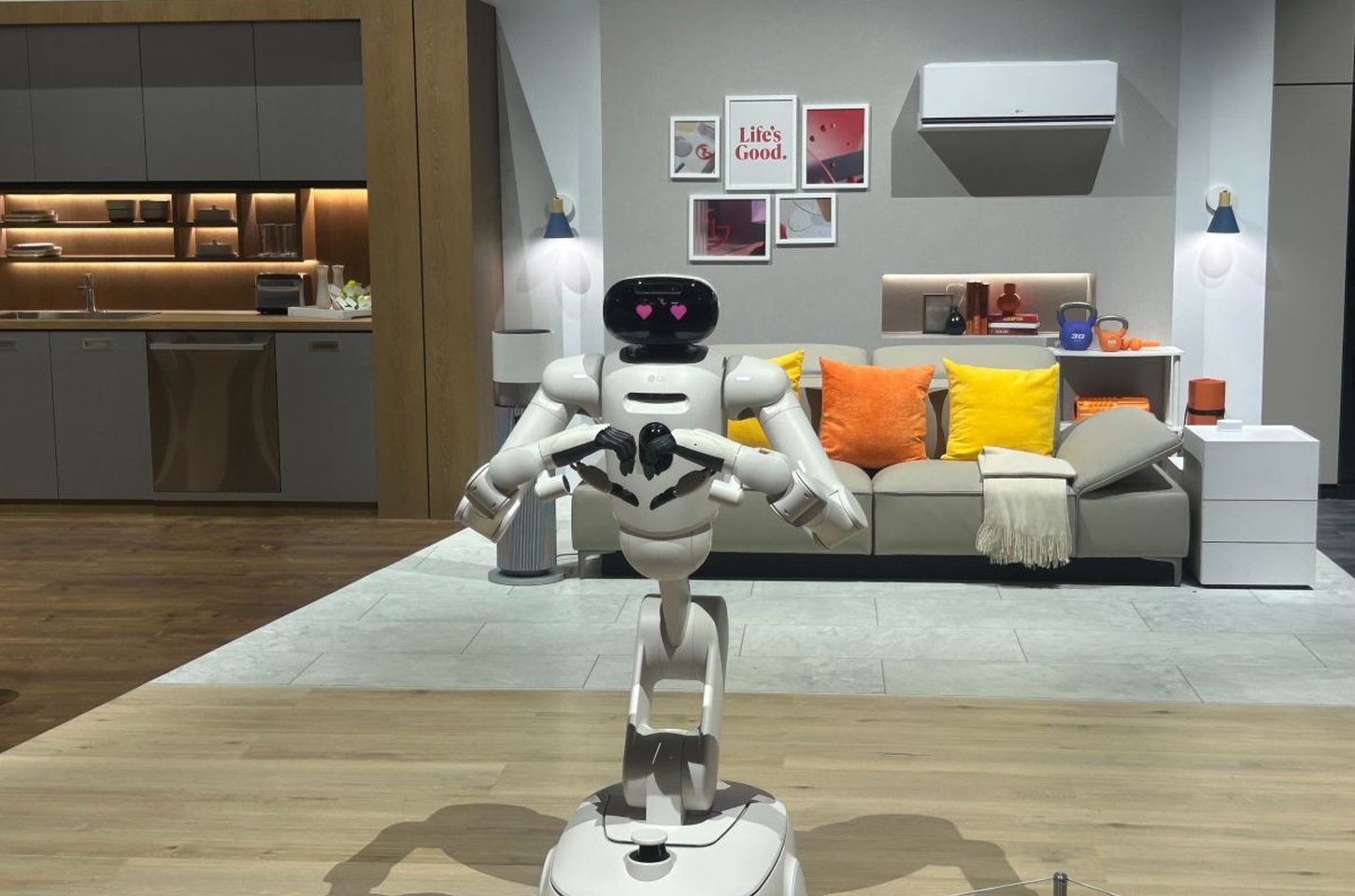 LG anuncia CLOi, robô doméstico com IA para revolucionar tarefas do lar