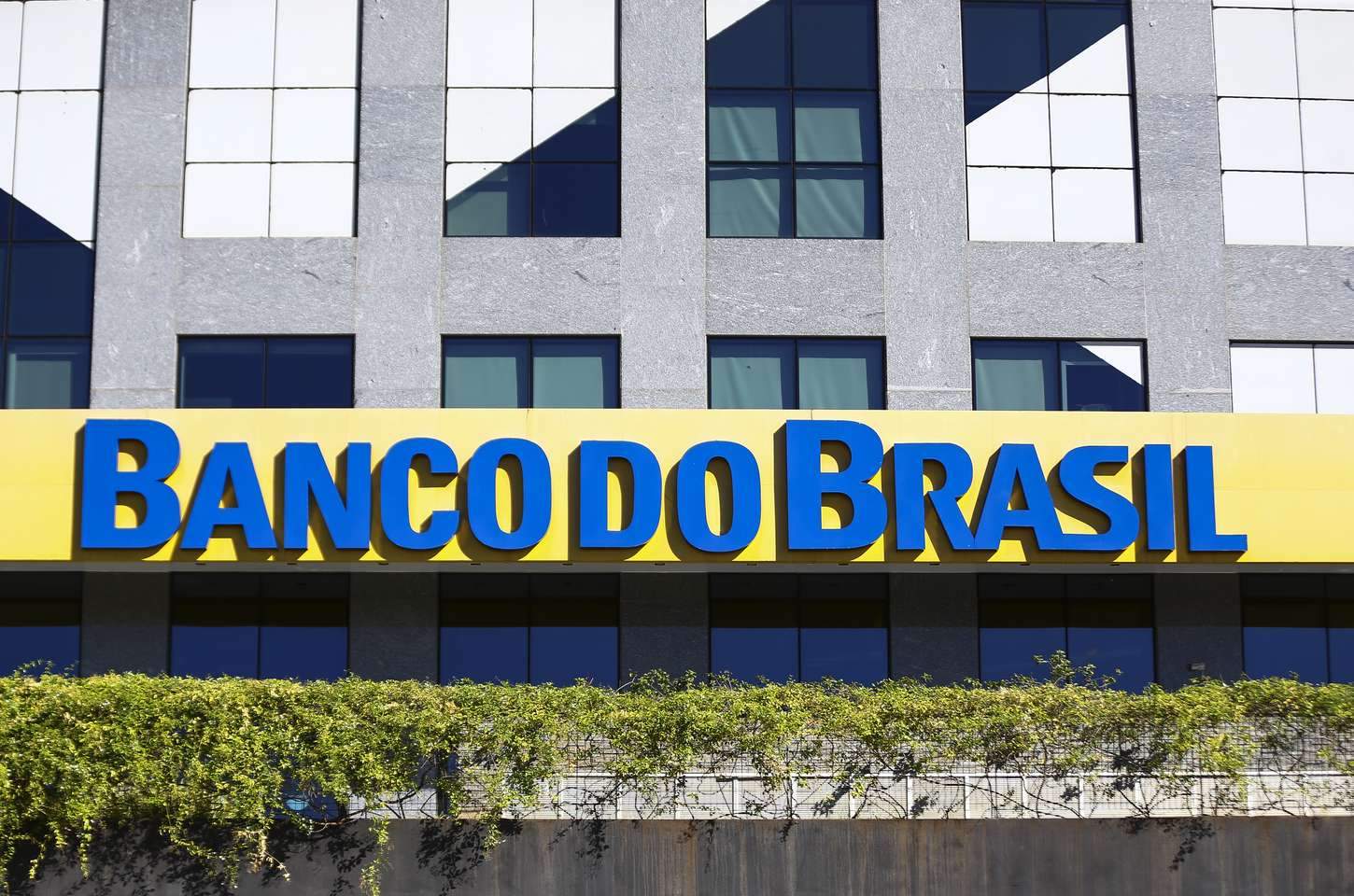 Lucro do Banco do Brasil cai 60% no terceiro trimestre